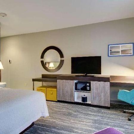 Hampton Inn & Suites Boston/Stoughton Exterior foto